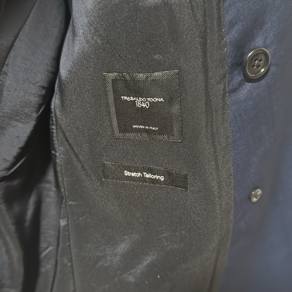 Hugo Boss wool/mohair Blue double breasted slim fit suit size 36R - Picture 2 of 7